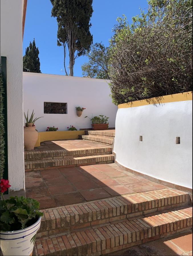 Encantador Apartamento-Centrico-Con Amplio Jardin Torremolinos Ngoại thất bức ảnh