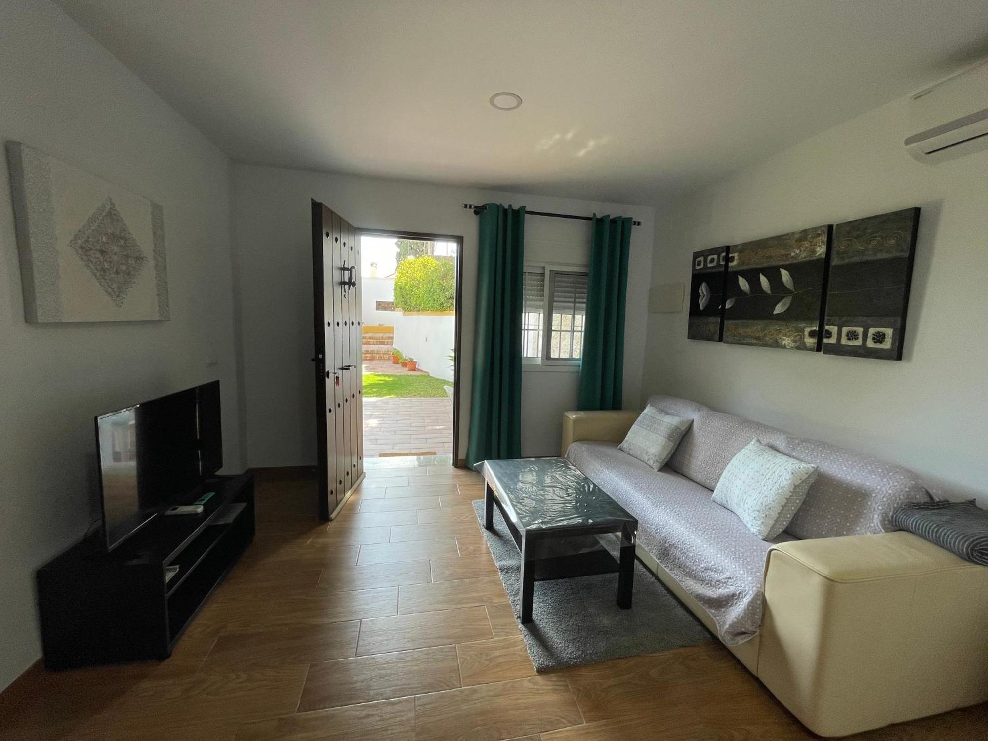 Encantador Apartamento-Centrico-Con Amplio Jardin Torremolinos Ngoại thất bức ảnh